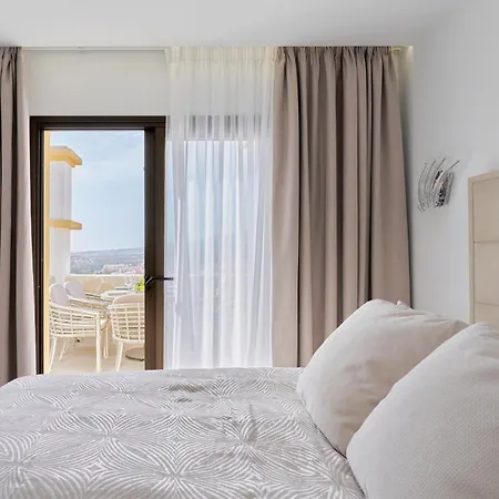 Windsor Ocean Pearl Apartment